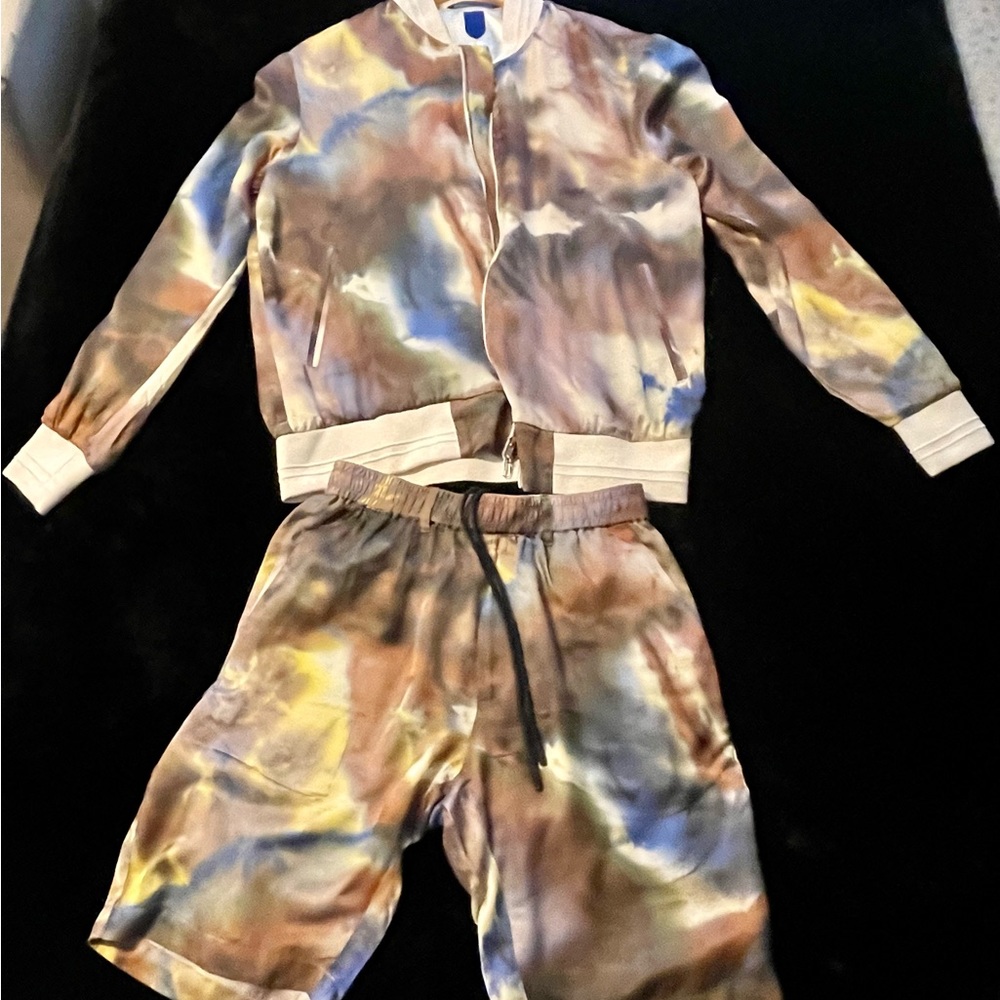 JUNE 79 brand, used 2 time, %100 silk, size 3 (M), made in USA.